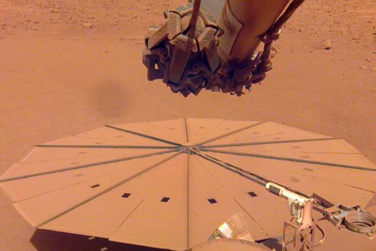 NASA InSight Mars Lander Final Tweet Dust