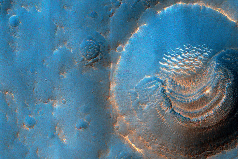 NASA Mars Reconnaissance Orbiter Shapes Craters