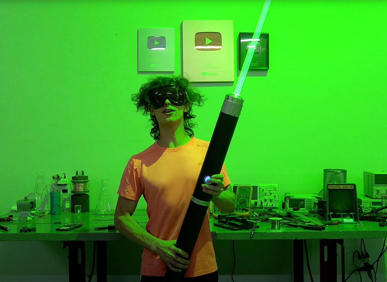 Inventor Creates the World's Brightest Laser Pointer TechEBlog