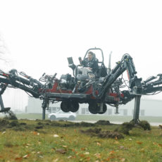 Hacksmith Real Spider-Mech Robot