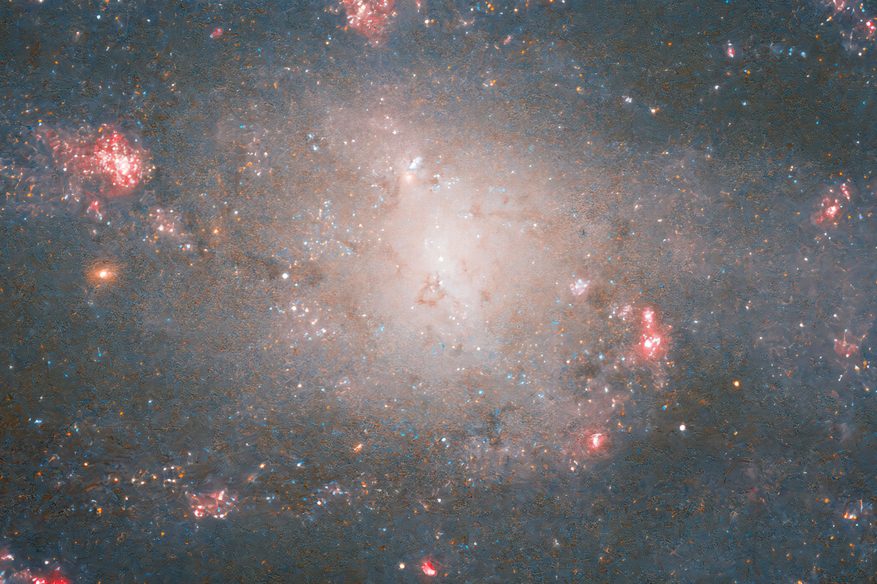 กล้องโทรทรรศน์อวกาศฮับเบิล ดาราจักรก้นหอยผิดปกติ NGC 5486