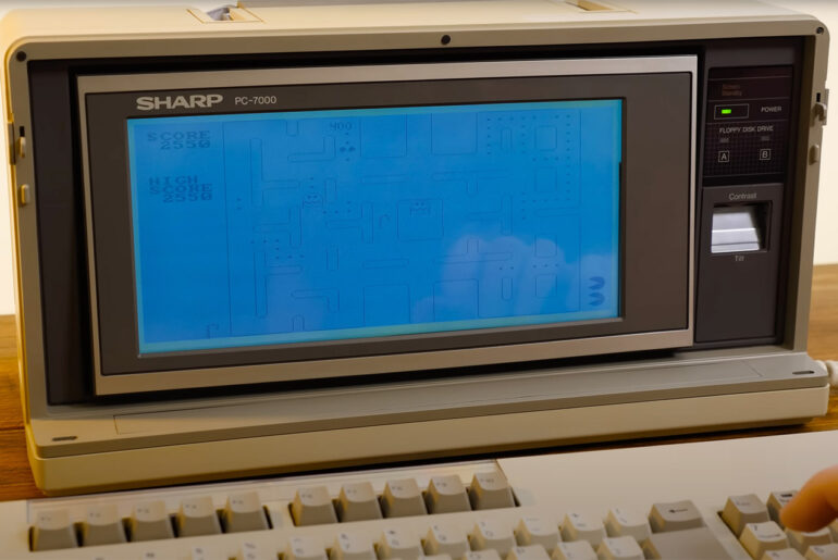 Luggable Sharp PC-7000 Computer