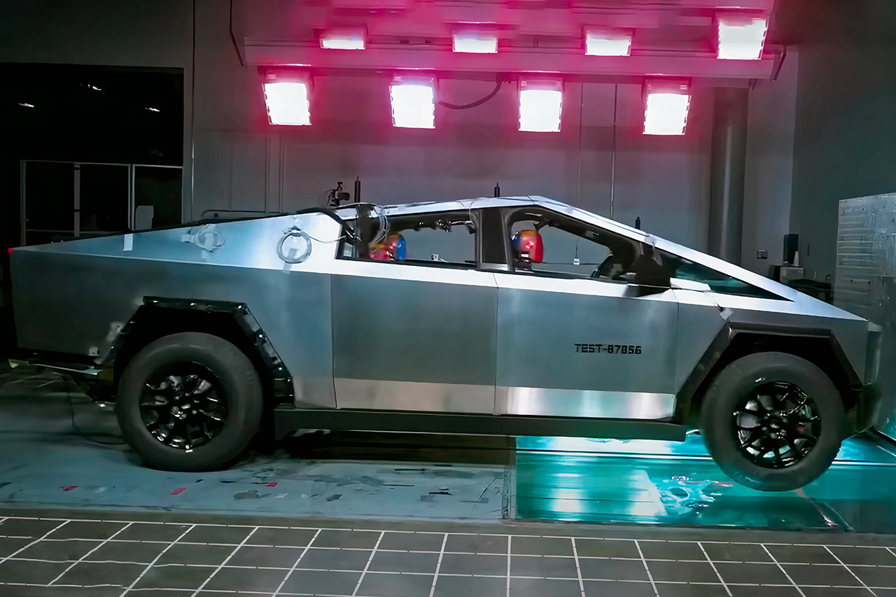 Tesla Cybertruck Crash Test Video