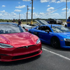 Tesla Model S Plaid 1400HP Twin-Turbo Audi R8