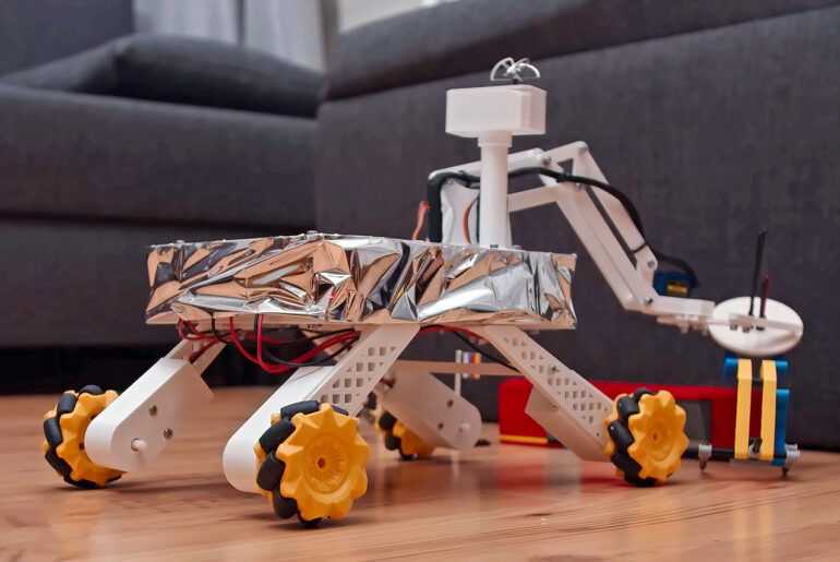 Mini Mars Rover Raspberry Pi 3D Printer